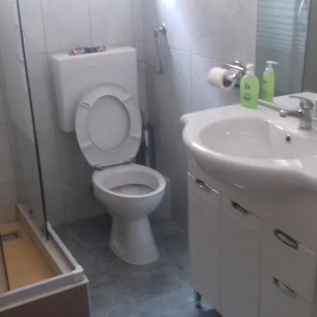 Apartman C * ستاريغغاد باكلينتسا