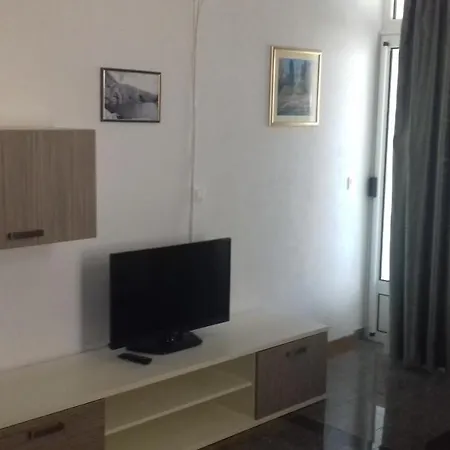 Daire Apartman C Starigrad Paklenica